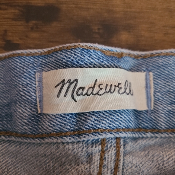 Madewell The Mom Jean Short 31 - Picture 7 of 8